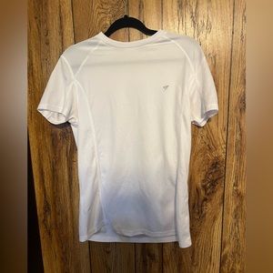 Men's workout tops, size medium